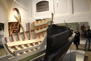 В музее Пизы можно посмотреть на древние корабли